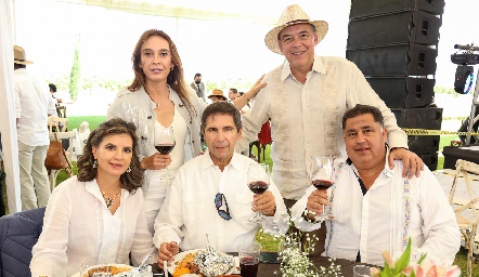  Marisa Mercado, Abraham Tobias, Chapo Torres, Johan Werge y Beatriz Sanchez.