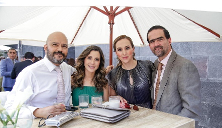  Rodrigo Cuevas, Mayeli Sánchez, Giselle Báez y Mauricio Allende.