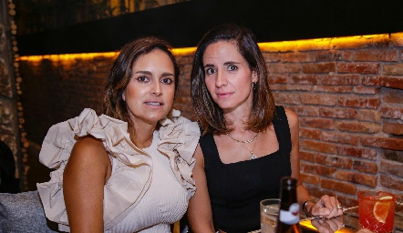 Patricia Estrada e Ifi Güemes.