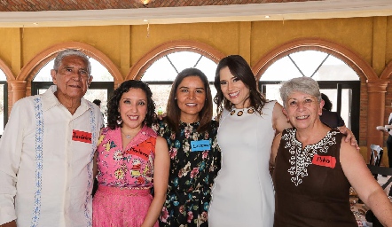  Jerónimo Paz, Mariana Paz, Lorena Torres, Marisa Garcíay Pita Compean.