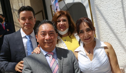  Jorge Ramos, Pedro Gaitán, Patricia Fune y Elizabeth Torres.