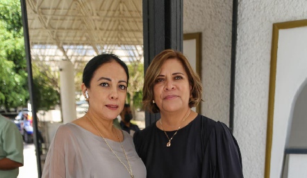  Iveth Larrea y Fabiola Mejorada.