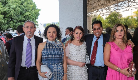 Pedro Pablo Cerda, Tere Martínez, Coco González, José Cardona y Lorena Robles.