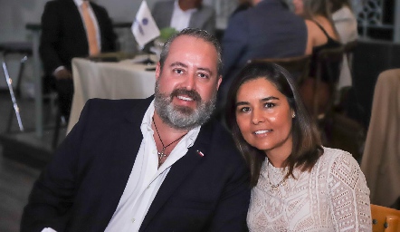  Daniel Carreras y Lorena Torres.