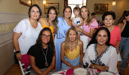  Familia Ascanio, Maite, Marijó, Ana Sofía, María Inés, Paola, Tere, Lucía, Sandra y Marcela.