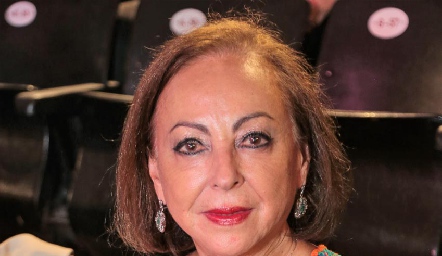  Rebeca Konishi.
