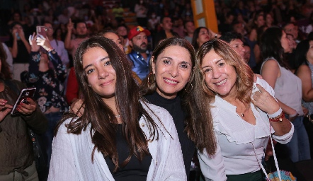  Jimena Soto, Martha Alicia García y Mati.