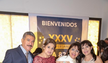  Carlos Alba, Angélica Fernández, Leticia Otero y Evelia Huerta.