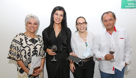  Mariana Lopez, Zaira Rivera, Sofia Torres y Jose de Jesus Rivera.