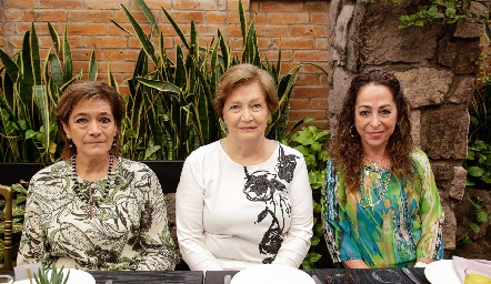  Emma Romo, Susana Spamer y Martha Montiel.