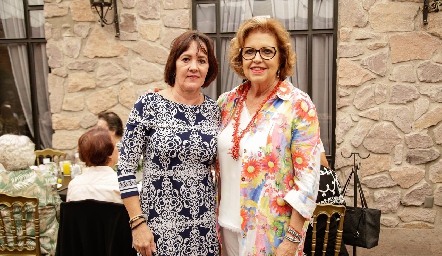  Laura Valle y Tere Pizzuto.
