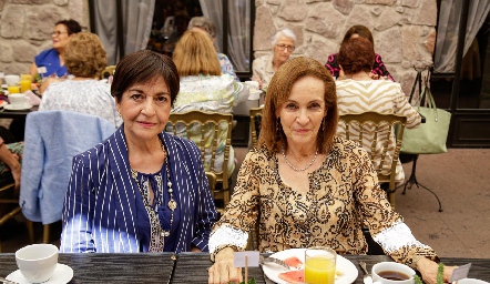  Alicia Félix y Tere de Horner.