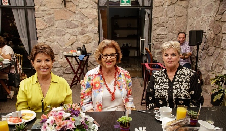  María Cecilia Bremer, Tere Pizzuto e Irene Dent.