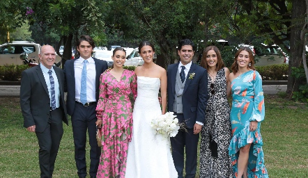 Familia Del Valle Stevens con los novios, Gerardo, Juan Pablo, Mary, Carmelita, Mauricio, Came y Fer.