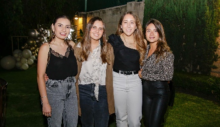  Sofía Rodríguez, Marisol Cabrera, Diana Olvera y Lorena Navarrete.