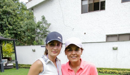  Lourdes Lafuente y Lorena Torres.