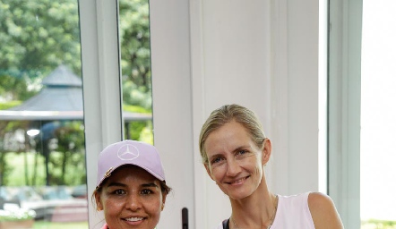  Lorena Torres, Isabel Martí e Ivette Coulon.