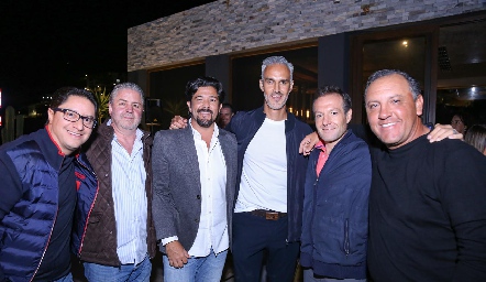  Félix Córdova, Oscar Vera, Marcelo Lozano, Oscar Estrada, Eduardo Rueda y Greg Norman.