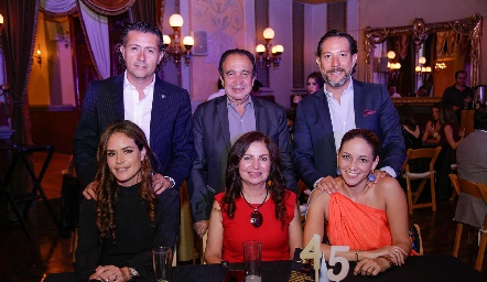  Alejandra Salazar y Ernesto Esquivel, Jaime Lafuente y Martha Elena Aguilar, Aleluya López y Enrique Esquivel.