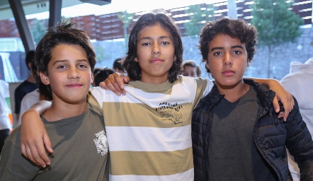  Rodrigo Gómez, Alonso Canales y Salvador Orozco.