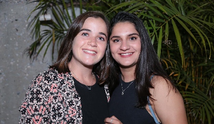  María Meade y Marcela Duque.