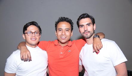  Checo Guerrero, Mario Betancourt y Héctor.