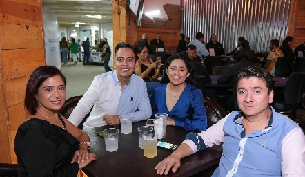  Lupita Rodríguez, Hugo Ramírez, Priscila Rico y Roberto Arturo Pinto.
