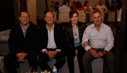  Rafael Olvera, Manuel Del Valle, Marcela Milán y Francisco Correa.