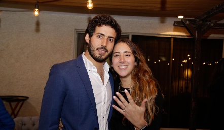  Gabriel Torres y Diana Olvera se comprometieron en matrimonio.