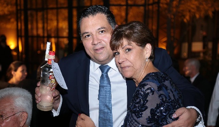  Mario e Isabel Cornejo.