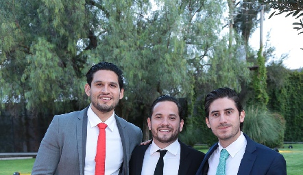  Alejandro Gutiérrez, Aarón Cuellar y Mauricio Maltos.