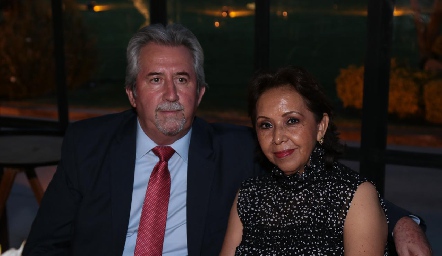 Oscar y Ofelia Álvarez.