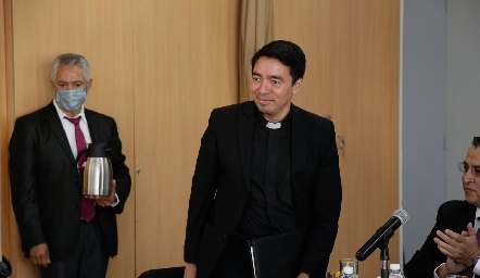  Padre José Antonio Martínez Ortiz.