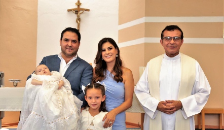  Familia Valdés Castelo con el padre Chava.