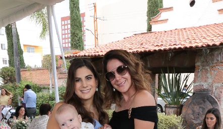  Lu Castelo, Diego Valdés y Pupi Torescano.
