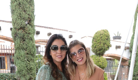  Fer Castillo y Sofía Múzquiz.