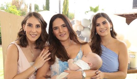  Ceci Castelo, Ana Pau Valdés, Diego Valdés y Lu Castelo.