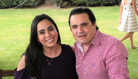  Elizabeth Estévez y Pedro Esqueda.