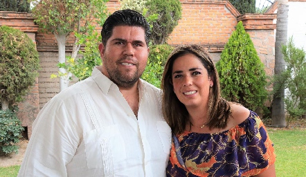  Abraham Reynoso y Berenice García.