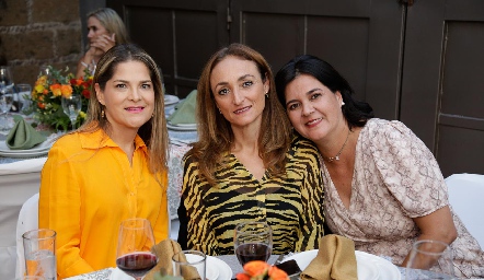  Victoria Canseco, Adriana Ocaña y Cynthia Sánchez.