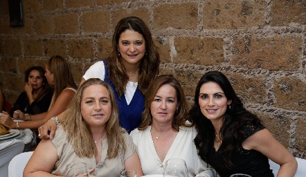 Güera Gutiérrez, Chelito Padrón, Julieta Ortuño y Karla Mendoza.