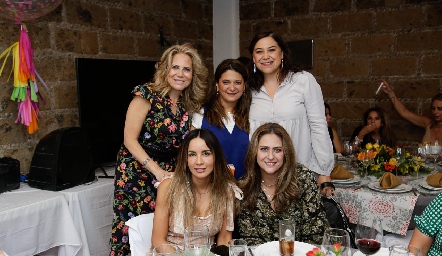  Sofía Romero, Chelito Padrón, Moshi Compean, Liliana Soto y Lucía Berrones.