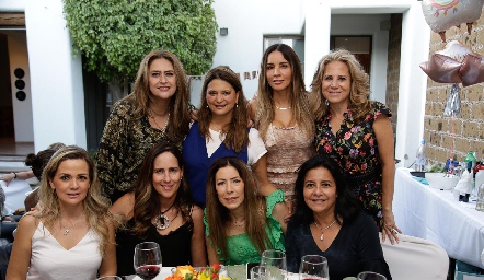  Lucía Berrones, Chelito Padrón, Liliana Soto, Sofía Romero, Paty Annette Ruiz, Adriana Pedroza, Anna Astrid Navarro y Maru Silos.