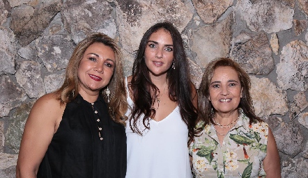  Claudia García, Andrea Rossel y Gelus de Aranda.