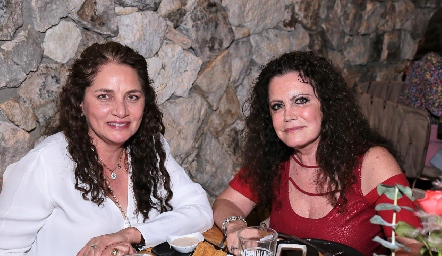  Marichu Corro y Sonia de Lorca.