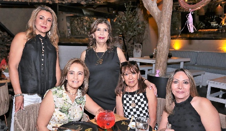  Claudia García, Rocío Magdaleno, Gelus de Aranda, Lety Alexander y Paula Vega.