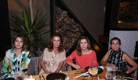  Verónica Vega, Sofía Sánchez, Patricia Acosta y Guadalupe Carrera.