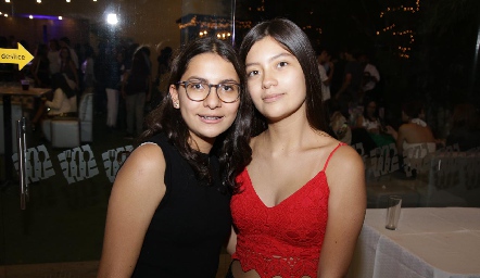  Ana Paula Jimenez y Alejandra Castro.