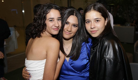  Lucrecia Abud, Natalia Álvarez y Masha Caldera.