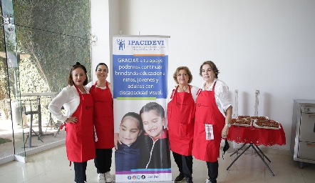  Rebeca Konishi, Christiane, Lupita Esper y Socko Ortiz.